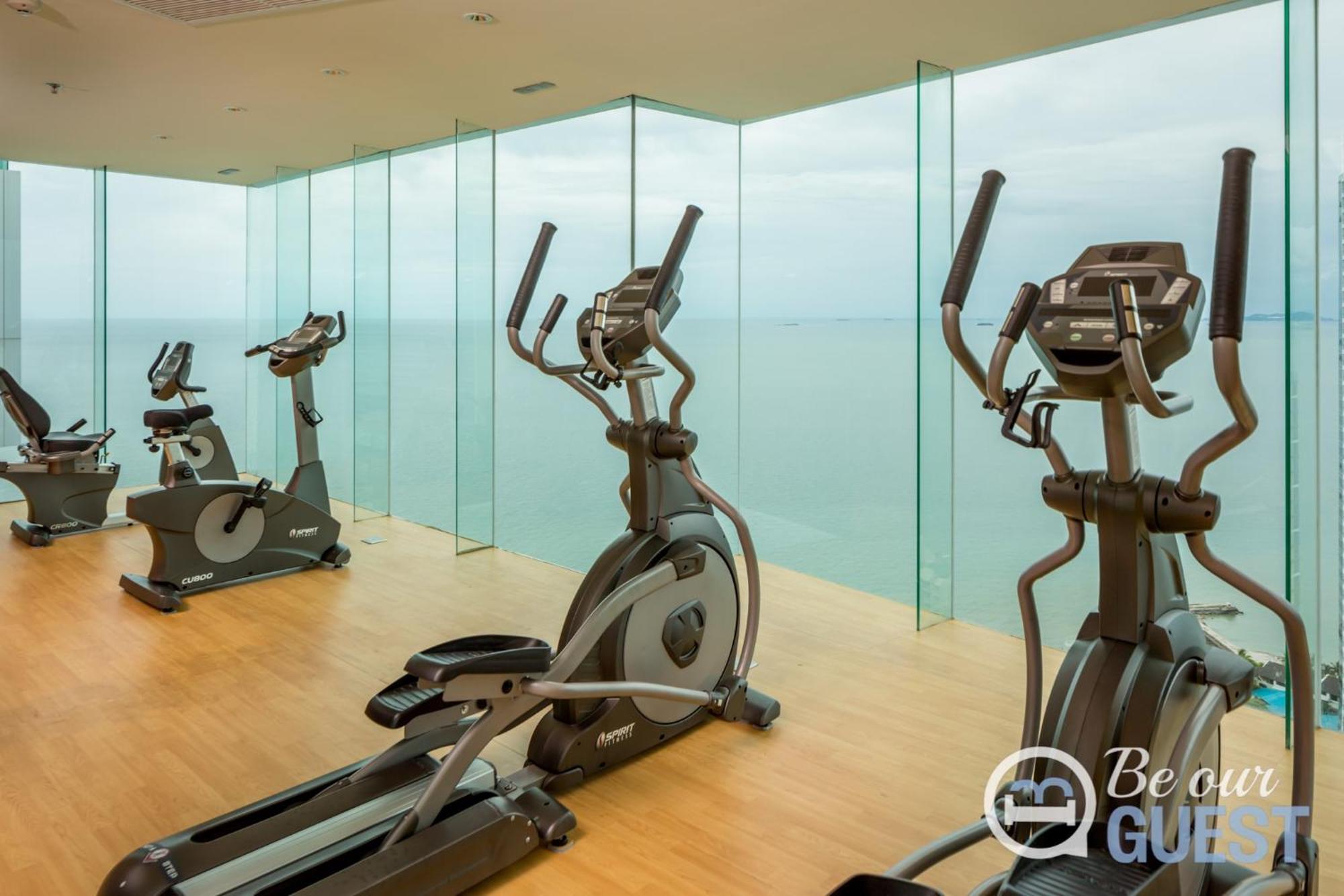 Stunning Sea View Condo On The Beach - Monthly Stay 芭達亞 外观 照片